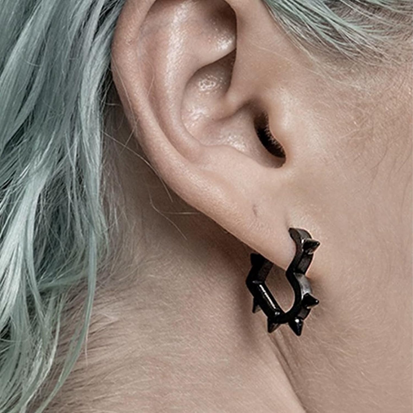 Goth Earrings Black Heart Punk Earrings Set Y2k Emo Jewelry Alternative Jewelry for Women Grunge Earrings Spike Earrings Gifts for Men