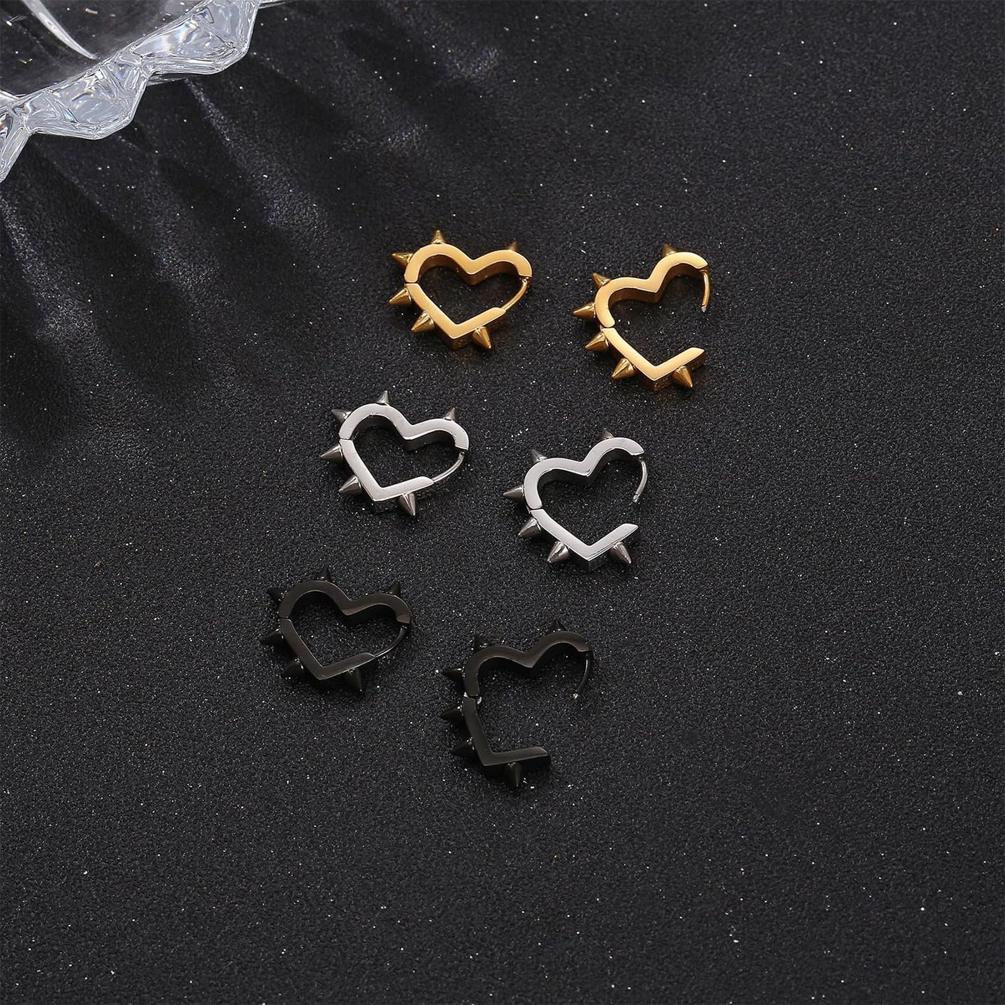 Goth Earrings Black Heart Punk Earrings Set Y2k Emo Jewelry Alternative Jewelry for Women Grunge Earrings Spike Earrings Gifts for Men