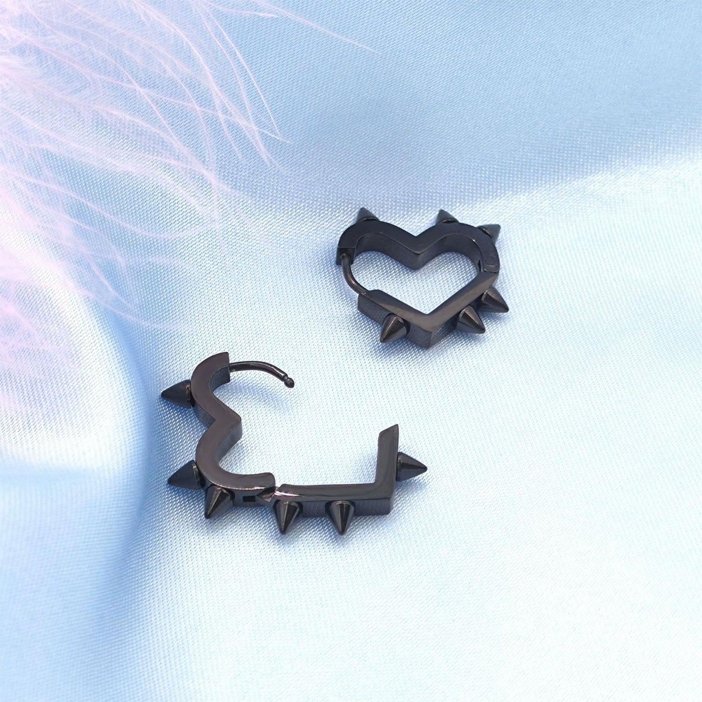 Goth Earrings Black Heart Punk Earrings Set Y2k Emo Jewelry Alternative Jewelry for Women Grunge Earrings Spike Earrings Gifts for Men