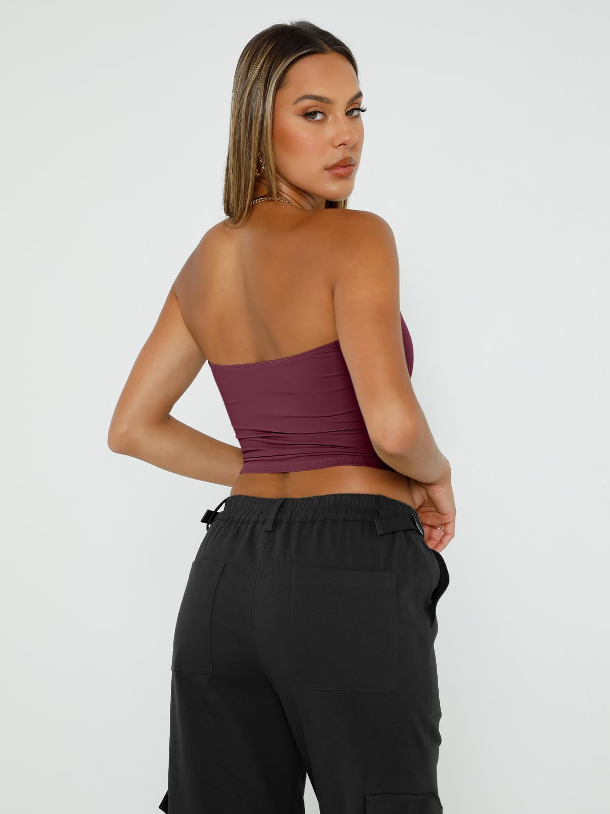 Trendy Queen Womens Tube Tops Strapless Crop Tops Basic Backless Sleeveless Bandeau Going Out Cute 2024 Summer Outfits