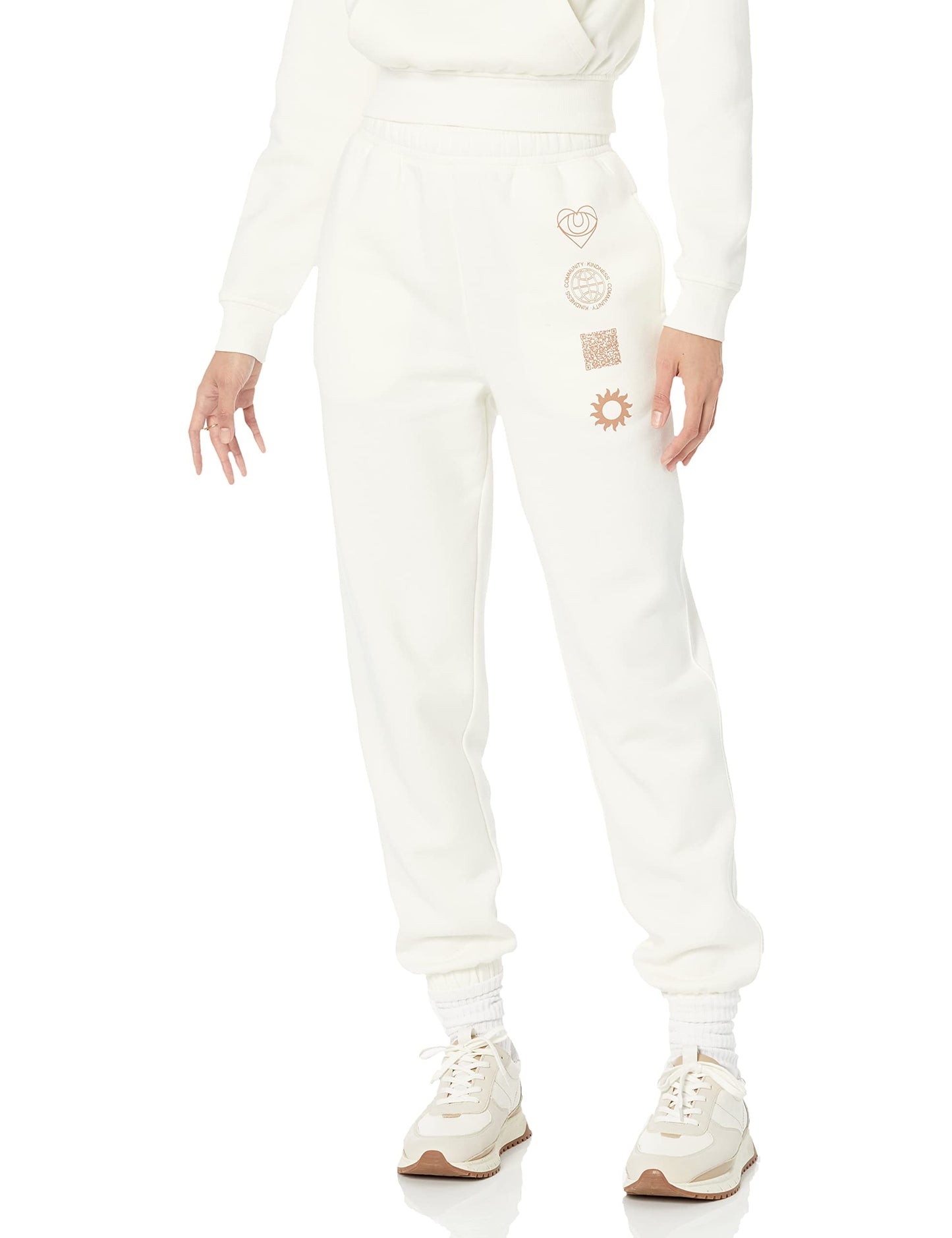 Amazon Essentials Women's Relaxed Jogger (Available in Plus Size)