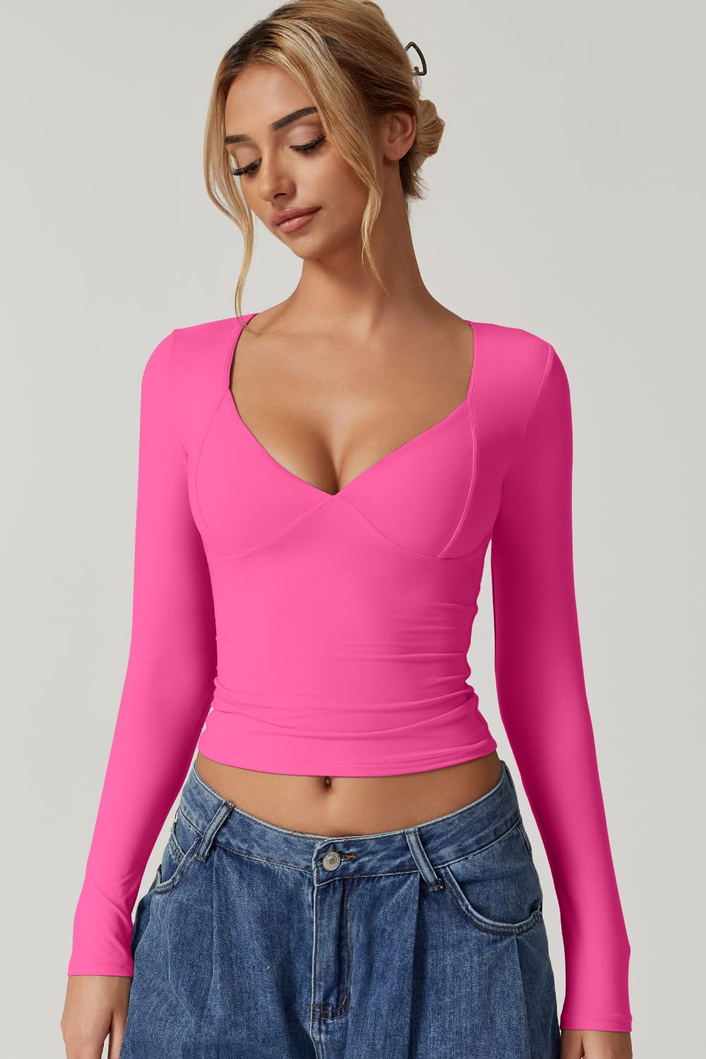 QINSEN Women's Long Sleeve V Neck T Shirts Double Lined Crop Top Seamed Cup Going Out Tops