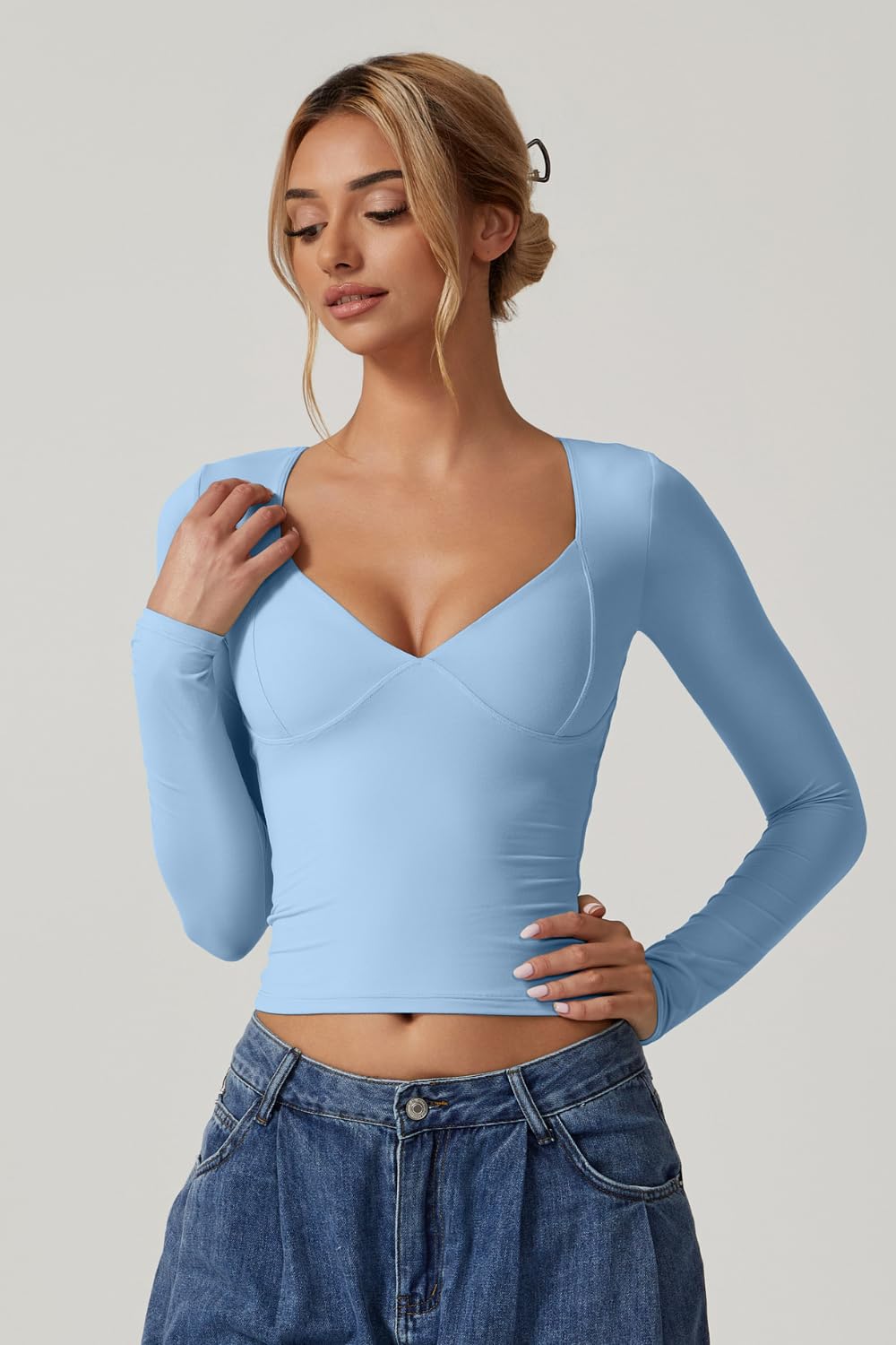 QINSEN Women's Long Sleeve V Neck T Shirts Double Lined Crop Top Seamed Cup Going Out Tops