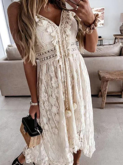 CUPSHE Women's Maxi Dress Lace Dresses Boho Tassel V-Neck Flare Ruffle Adjustable Straps Beach Summer Long Dress