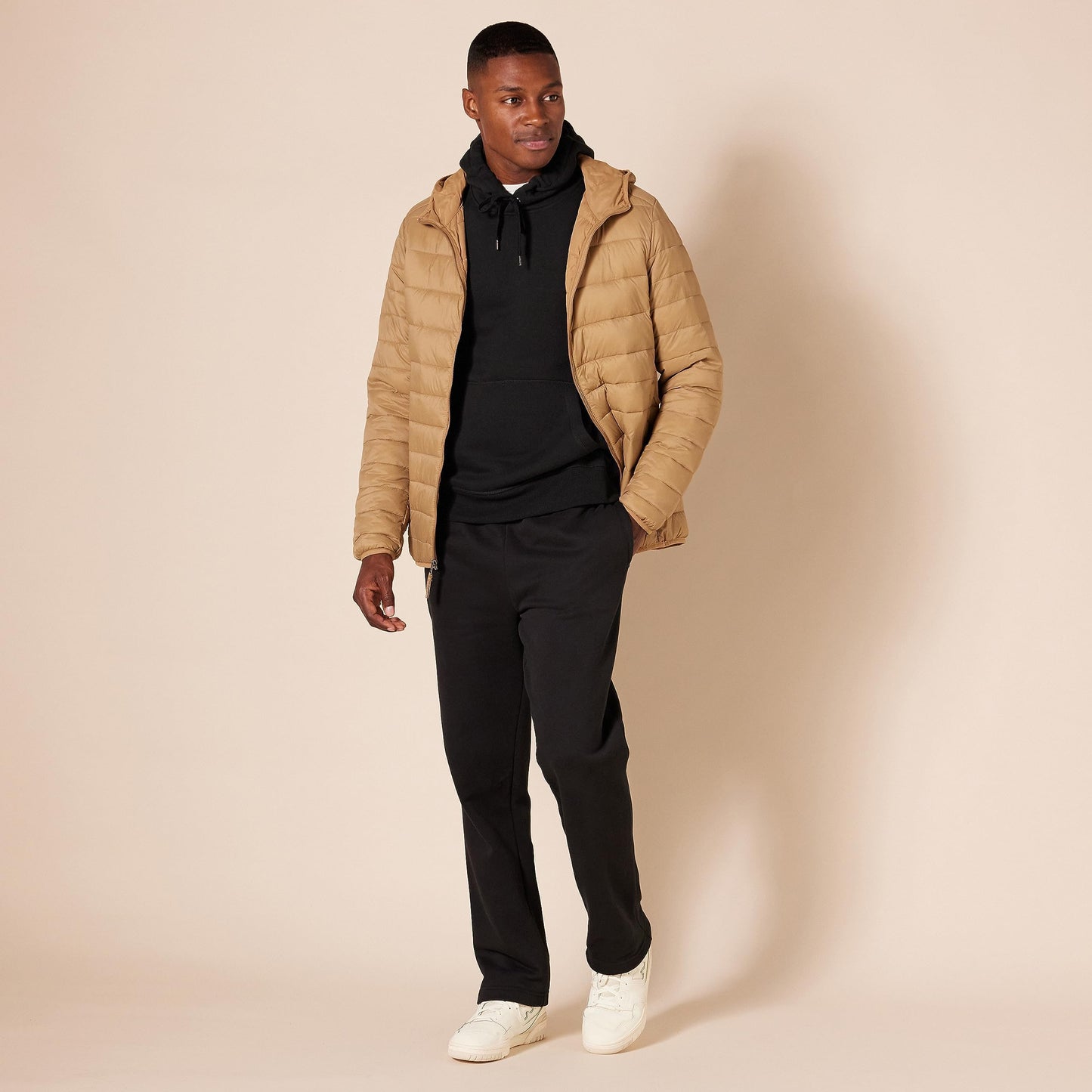 Amazon Essentials Men's Sweatshirt Hoodie, Big & Tall Options Available
