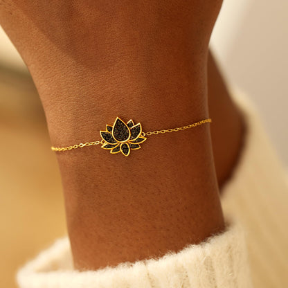 STORYJEWELLERY Wave Bracelets, Birthday Gifts for Women, Gifts for Mom, Sister Birthday Gifts, Daughter Gifts from Mom, Mom Birthday Gifts, Daughter Bracelets, Mothers Day Gifts, Christmas Gifts