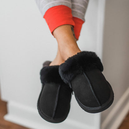 Dearfoams Women's Fireside Sydney Shearling Fur Indoor/Outdoor Scuff Slipper with Wide Widths